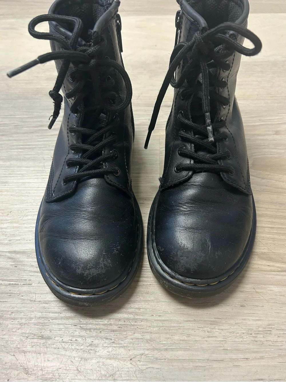 Dr. Doc Boots Martens Youth Kids Sz 2 Black Leather Lace Up Classic Unisex 1460